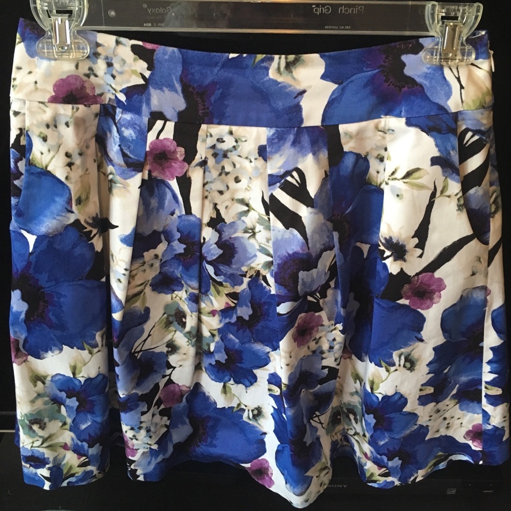 White House / Black Market Skirt